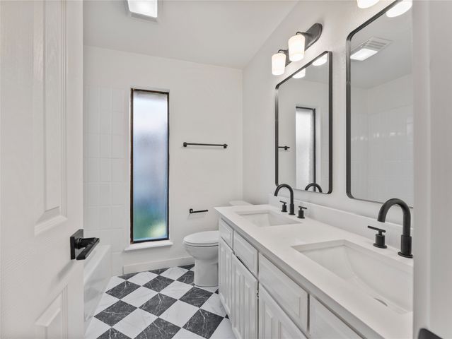 610 Betsy Ross Drive, Arlington, TX 76002