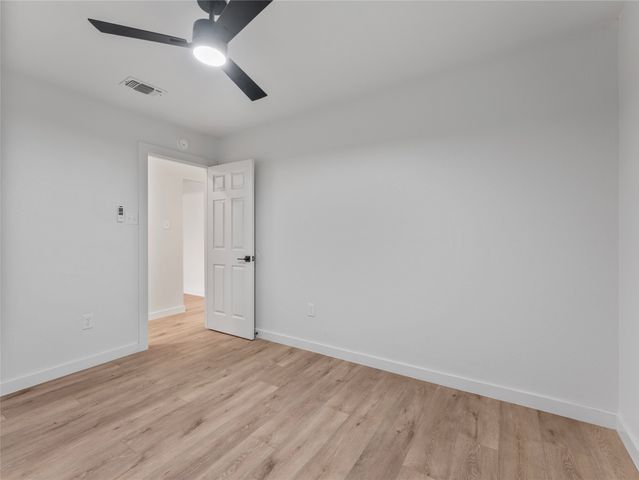 610 Betsy Ross Drive, Arlington, TX 76002