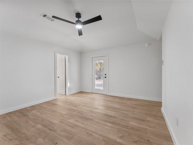 610 Betsy Ross Drive, Arlington, TX 76002