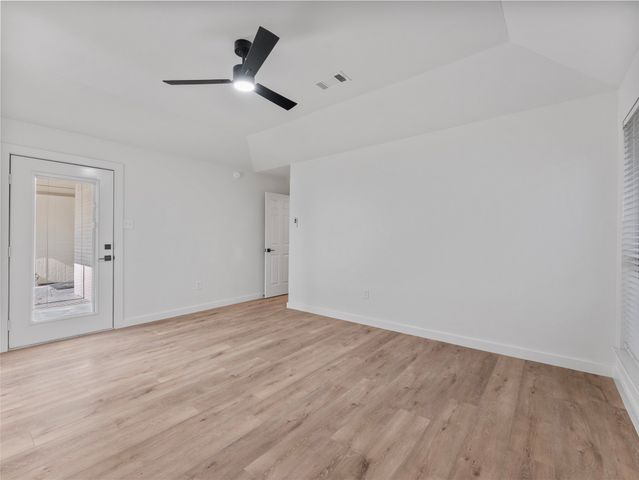 610 Betsy Ross Drive, Arlington, TX 76002