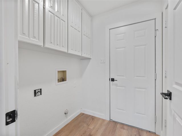 610 Betsy Ross Drive, Arlington, TX 76002