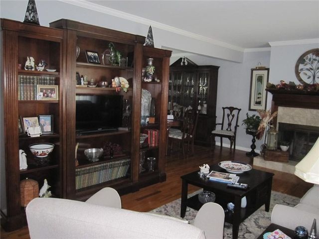 2105 Chambers Avenue, St Joseph, MO 64506