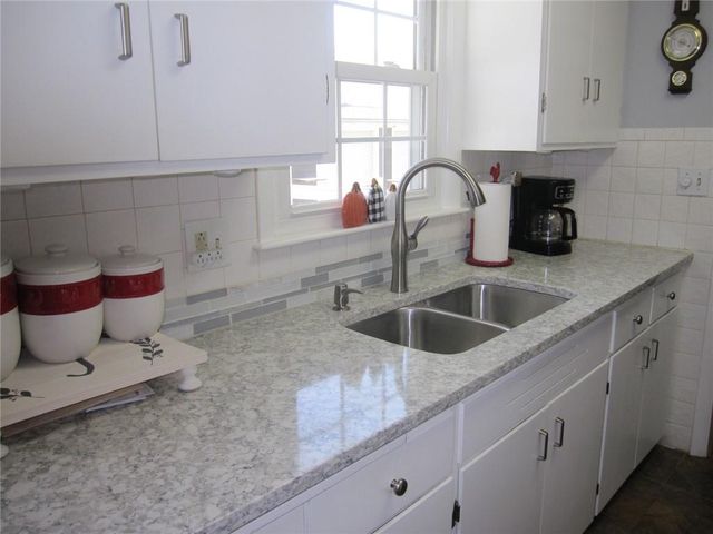 2105 Chambers Avenue, St Joseph, MO 64506