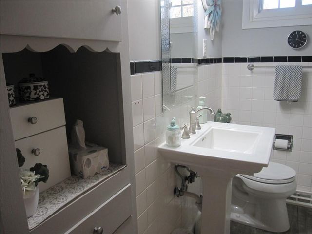 2105 Chambers Avenue, St Joseph, MO 64506