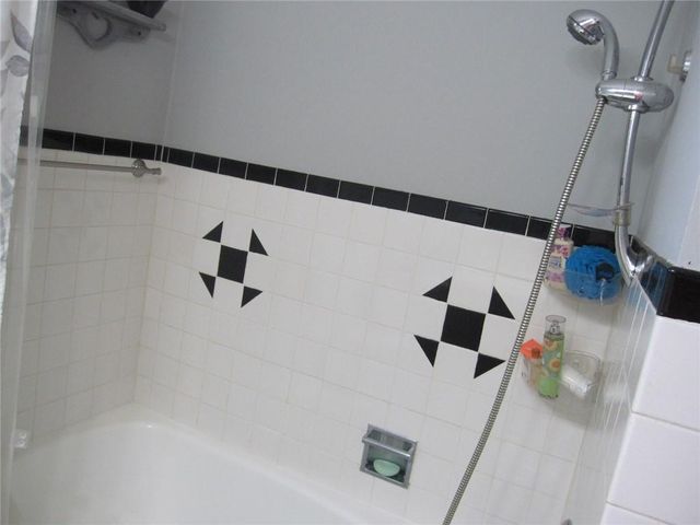 2105 Chambers Avenue, St Joseph, MO 64506