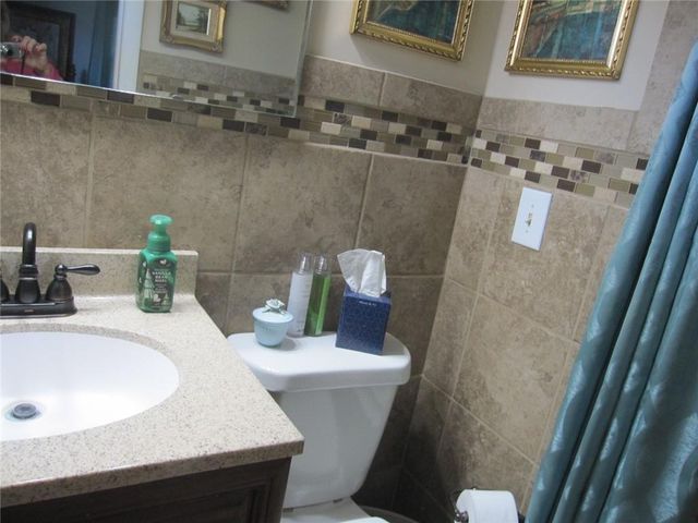 2105 Chambers Avenue, St Joseph, MO 64506