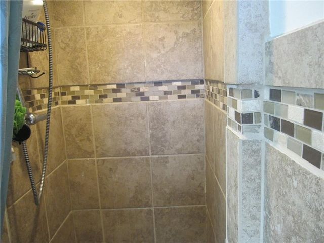 2105 Chambers Avenue, St Joseph, MO 64506