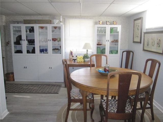 2105 Chambers Avenue, St Joseph, MO 64506