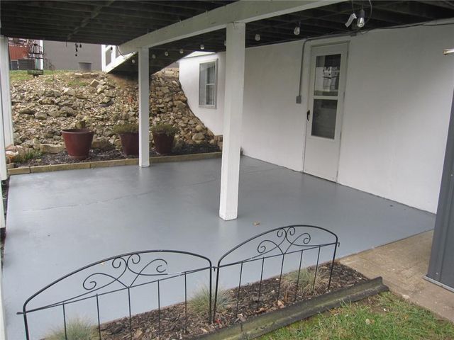 2105 Chambers Avenue, St Joseph, MO 64506