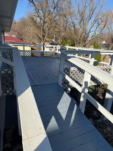 2105 Chambers Avenue, St Joseph, MO 64506