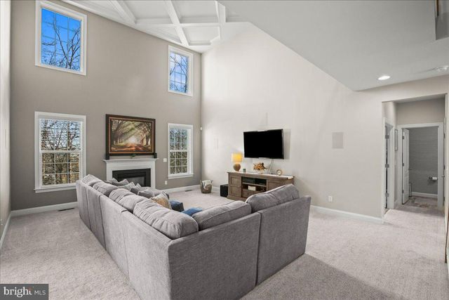 9141 AUTUMN GLORY LN, Bristow, VA 20136