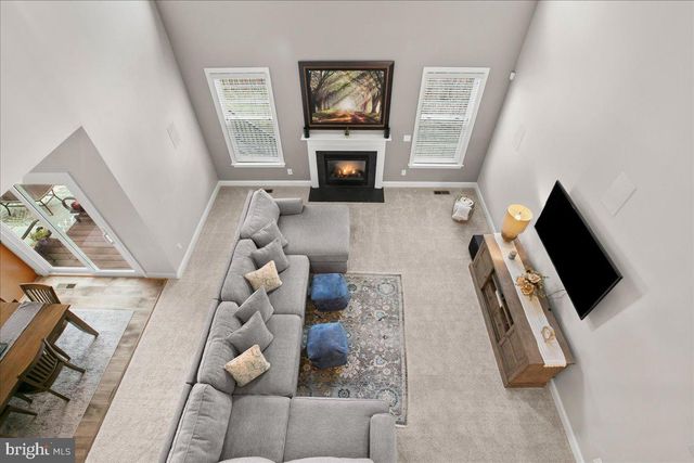 9141 AUTUMN GLORY LN, Bristow, VA 20136