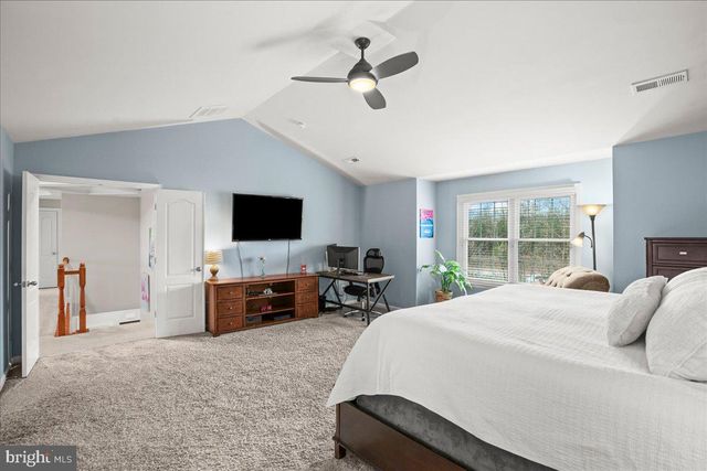 9141 AUTUMN GLORY LN, Bristow, VA 20136