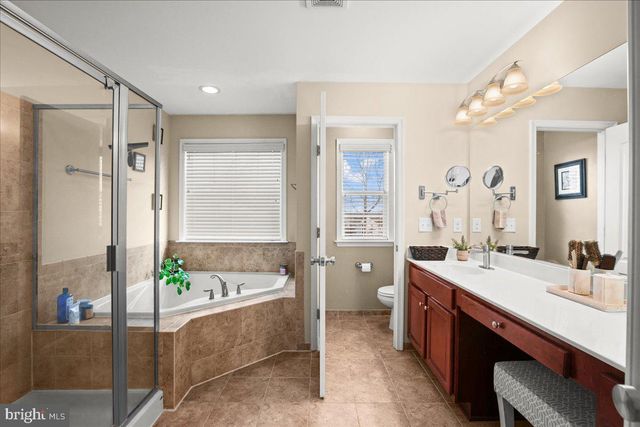 9141 AUTUMN GLORY LN, Bristow, VA 20136