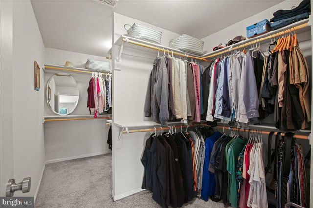 9141 AUTUMN GLORY LN, Bristow, VA 20136