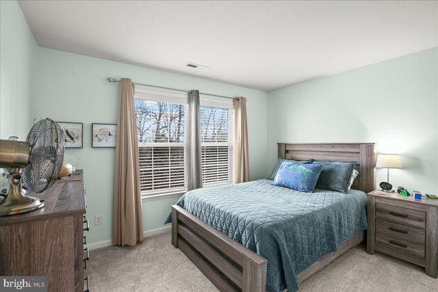 9141 AUTUMN GLORY LN, Bristow, VA 20136