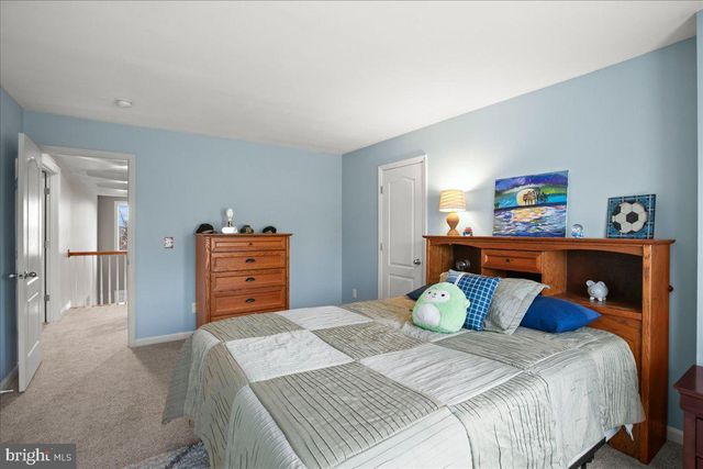 9141 AUTUMN GLORY LN, Bristow, VA 20136