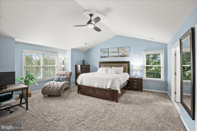 9141 AUTUMN GLORY LN, Bristow, VA 20136