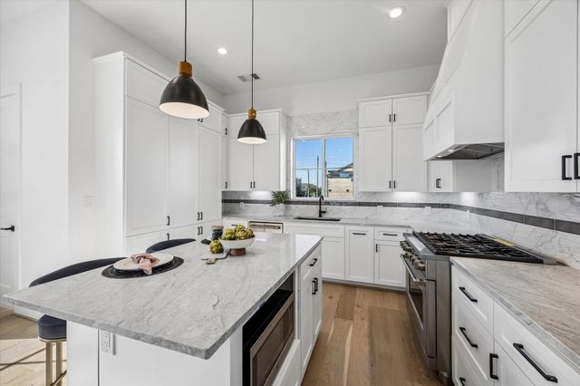 5240 Cornish Street A, Houston, TX 77007