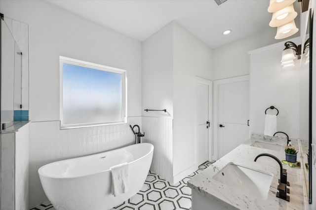 5240 Cornish Street A, Houston, TX 77007