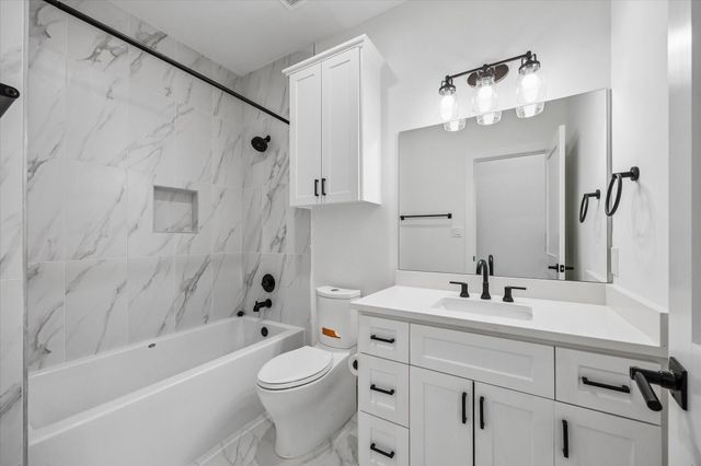 5240 Cornish Street A, Houston, TX 77007