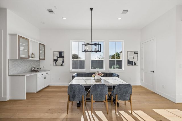 5240 Cornish Street A, Houston, TX 77007