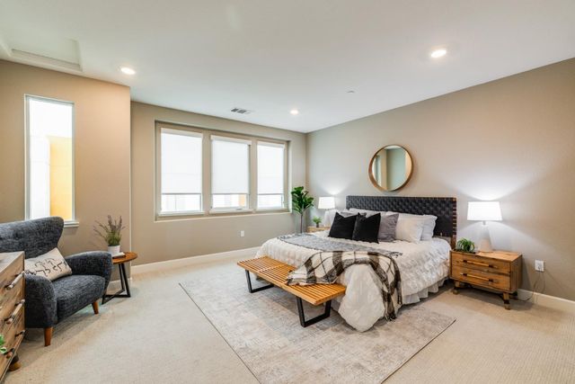 286 AGUSTIN NARVAEZ Street UNIT 3, San Jose, CA 95136