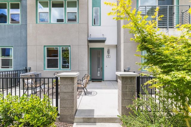 286 AGUSTIN NARVAEZ Street UNIT 3, San Jose, CA 95136