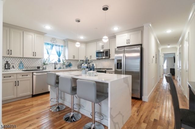 319 Renner Ave, Newark City, NJ 07112