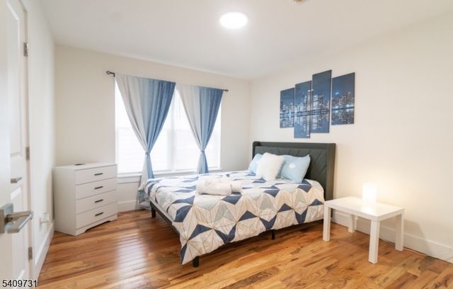 319 Renner Ave, Newark City, NJ 07112