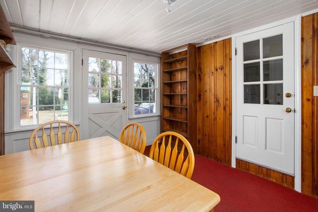 9 WOODLAND RD, Bordentown, NJ 08505