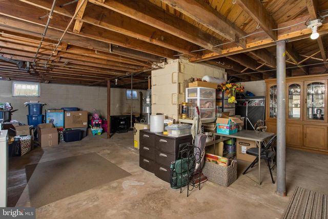 9 WOODLAND RD, Bordentown, NJ 08505