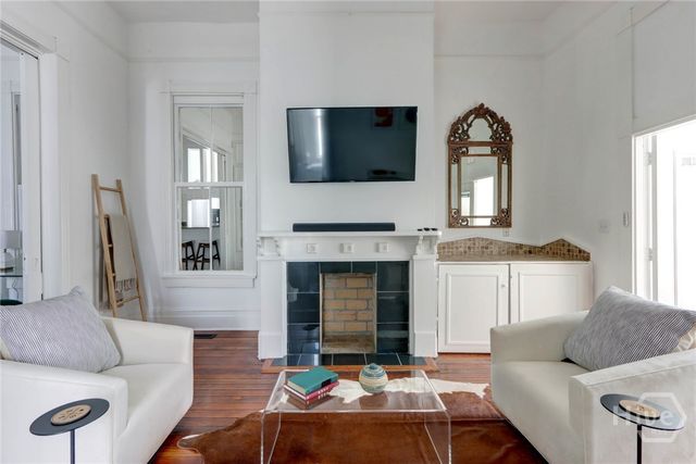 315 W Hall Street, Savannah, GA 31401