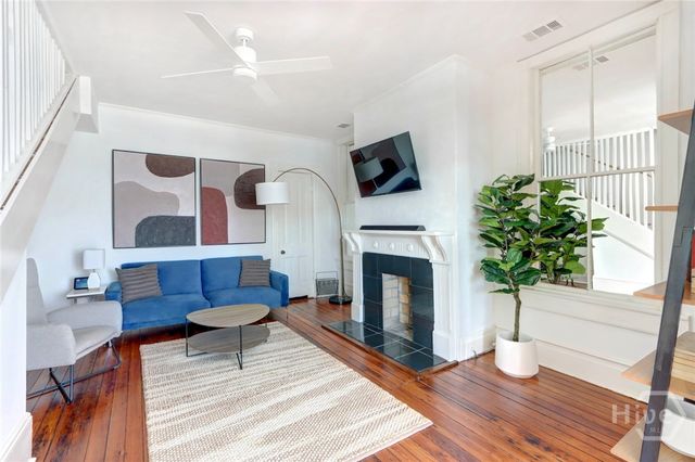 315 W Hall Street, Savannah, GA 31401