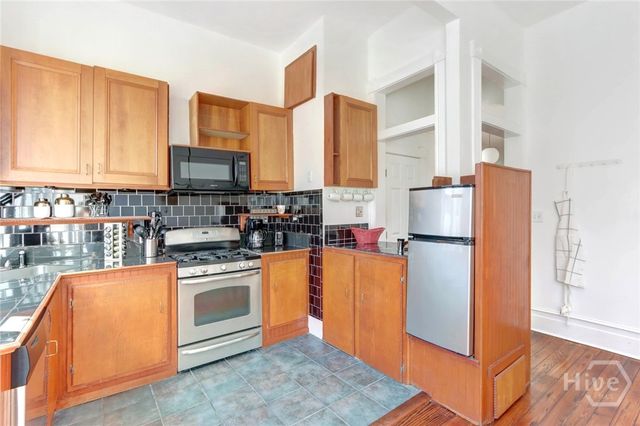 315 W Hall Street, Savannah, GA 31401