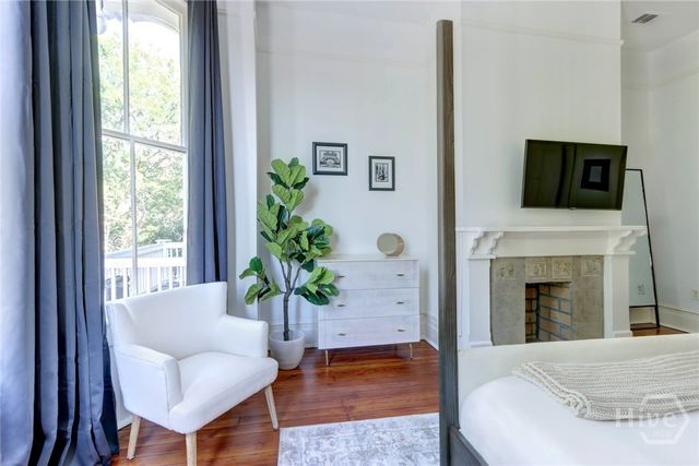 315 W Hall Street, Savannah, GA 31401