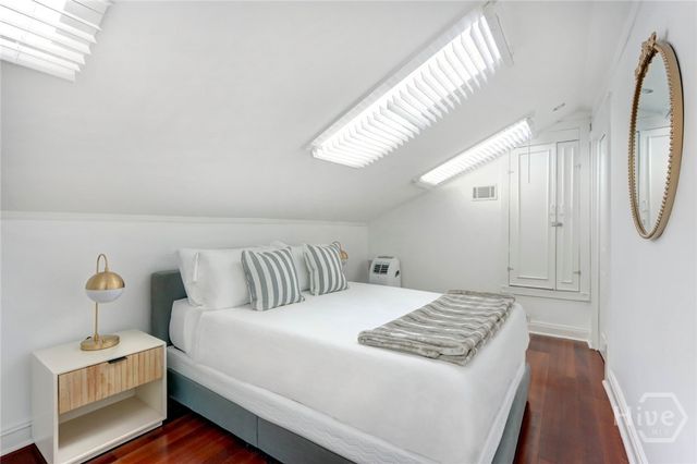 315 W Hall Street, Savannah, GA 31401