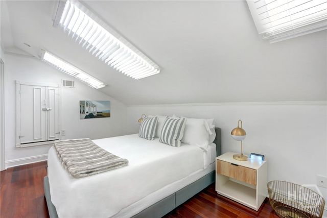 315 W Hall Street, Savannah, GA 31401