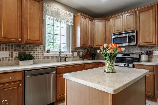 650 Lynton Way, Westfield, IN 46074
