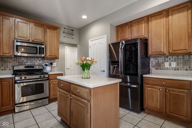 650 Lynton Way, Westfield, IN 46074