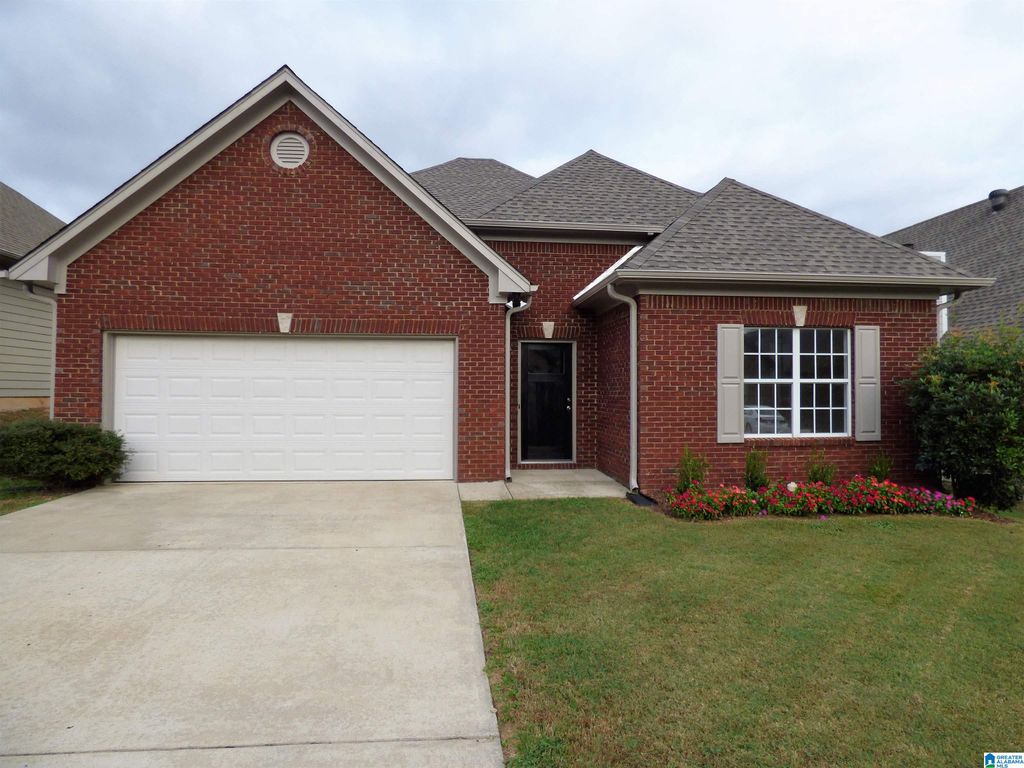 951 SAVANNAH LANE, Calera, AL 35040