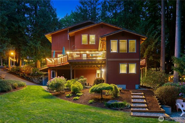 1830 216th Place NE, Sammamish, WA 98074