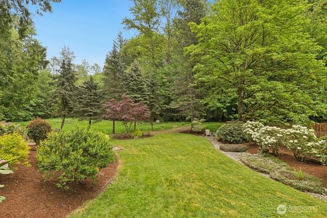 1830 216th Place NE, Sammamish, WA 98074