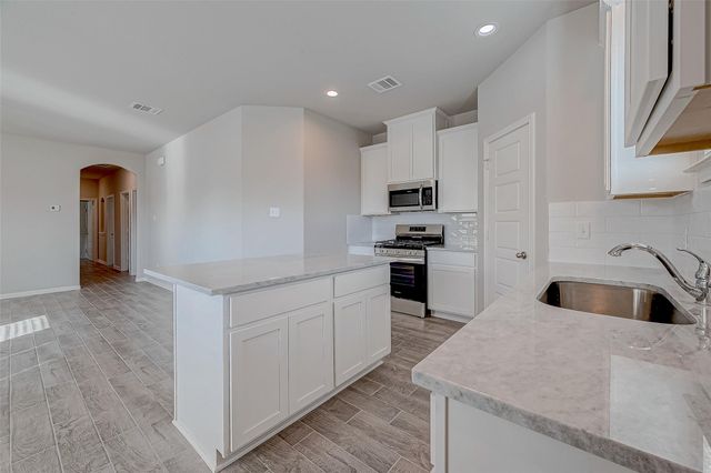 206 Colonnade Reflection Drive, Crosby, TX 77532