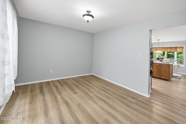 8 Maple Street, Port Monmouth, NJ 07758