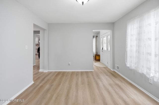 8 Maple Street, Port Monmouth, NJ 07758