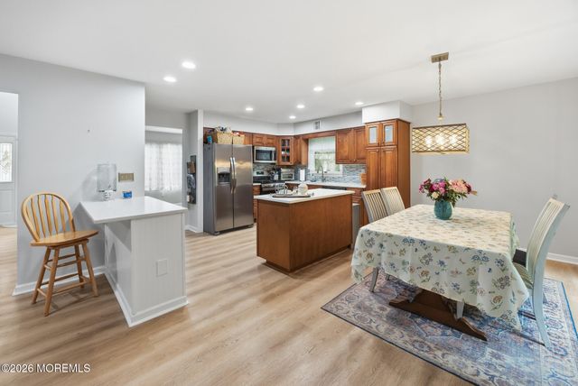 8 Maple Street, Port Monmouth, NJ 07758
