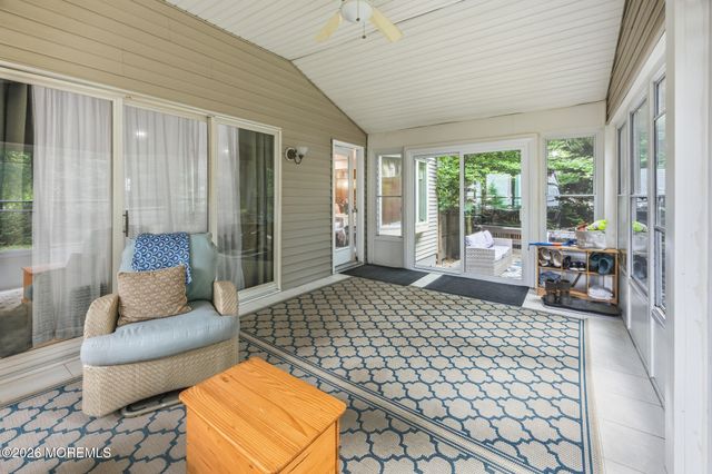 8 Maple Street, Port Monmouth, NJ 07758