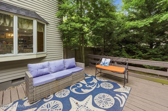 8 Maple Street, Port Monmouth, NJ 07758