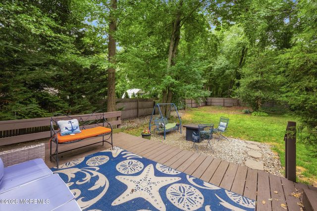 8 Maple Street, Port Monmouth, NJ 07758